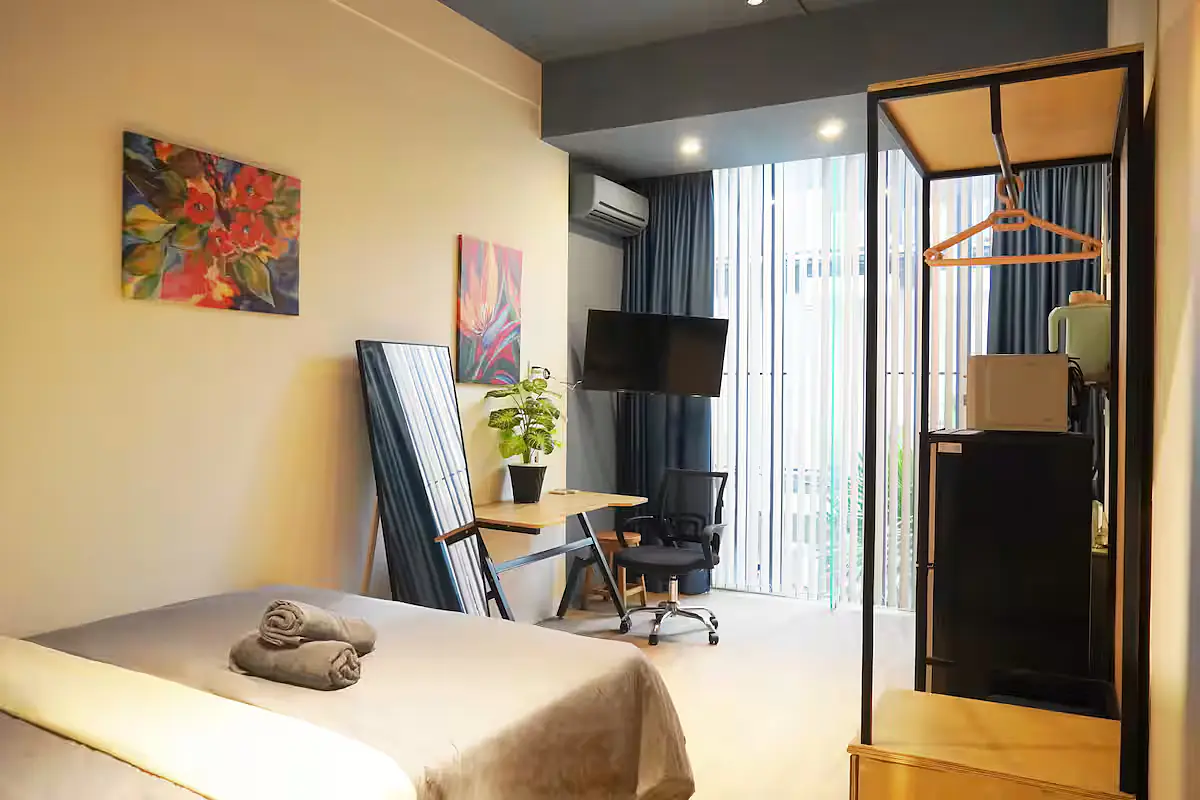 7 mins to Airport & Center | Fast Wifi Free Coffee