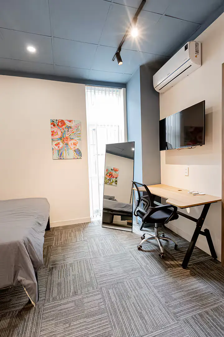 Studio near Airpt & Center| Fast Wifi Free laundry - 2
