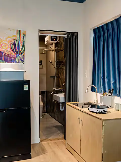 Comfy Studio between Airport & Center | Fast Wifi - 5