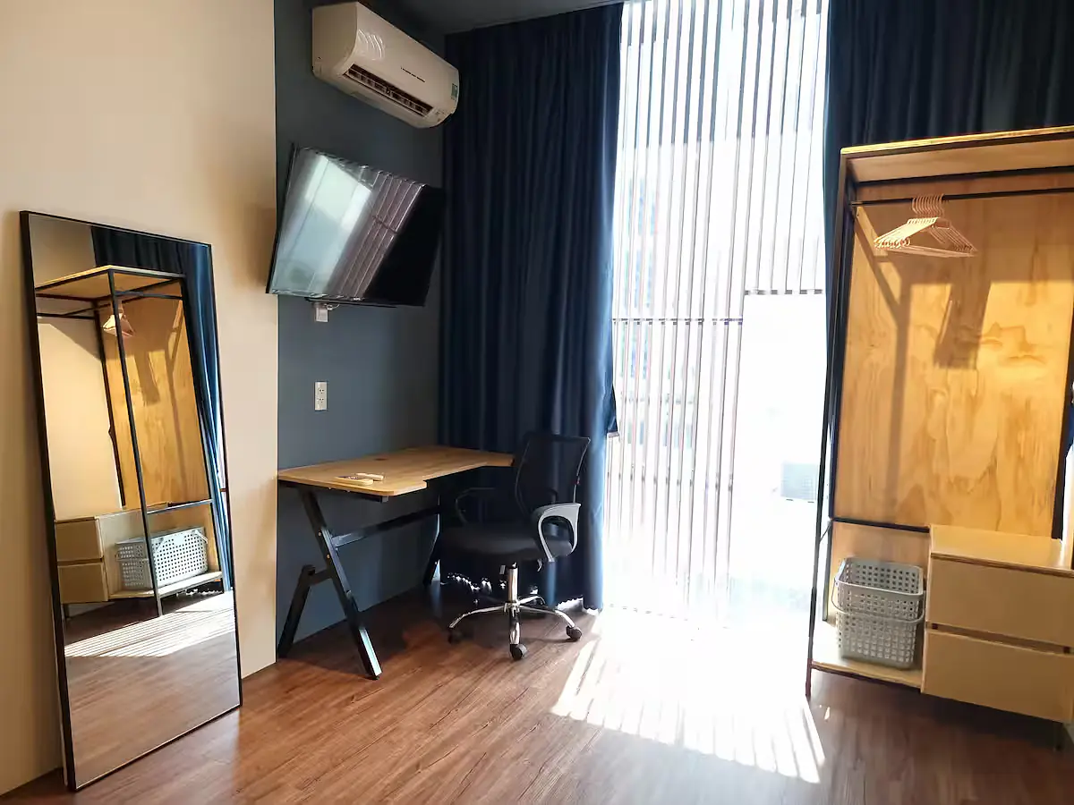 Comfy Apartment near Center & Airport | Fast Wi-Fi