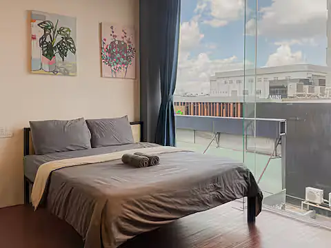 Studio near Airport & D1 | Free Coffee; Fast Wi-fi - 3