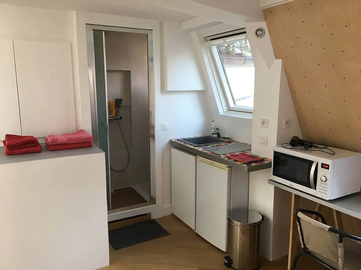 Rental unit in Paris · ★4.85 · Studio · 1 bed · 1 private bath - 3