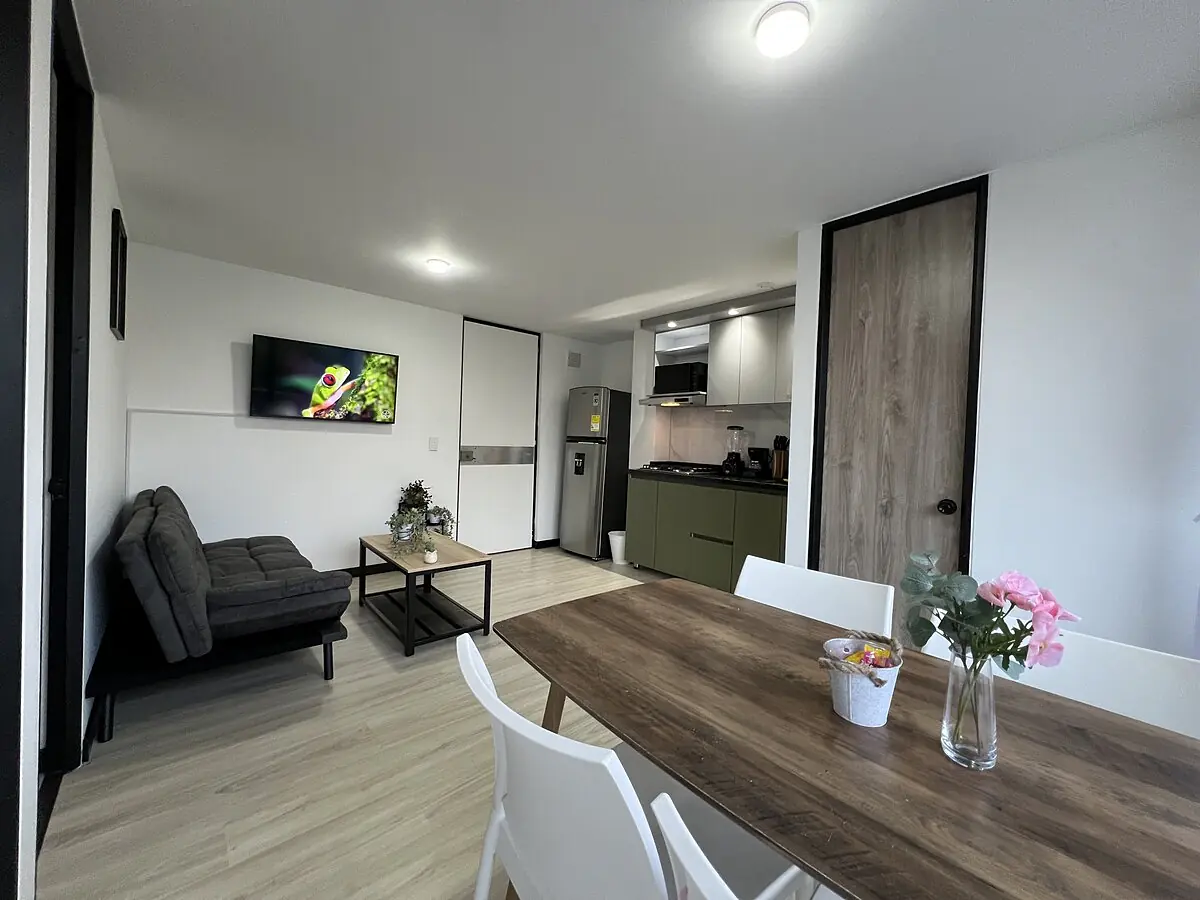 Botanical Garden Apartment N