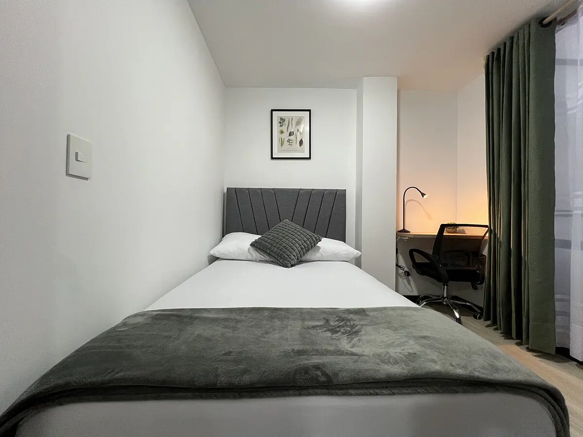 Botanical Garden Apartment N - 23