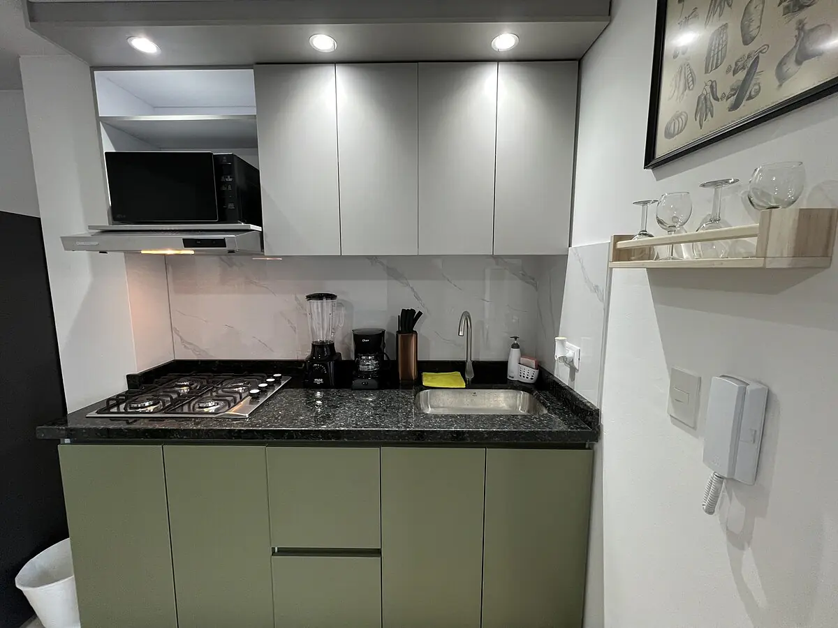 Botanical Garden Apartment N - 8